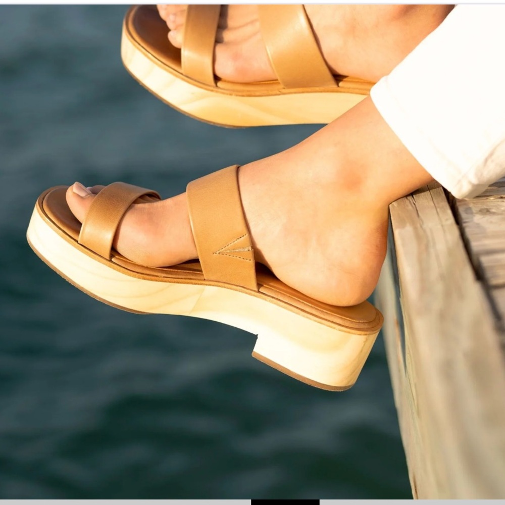 Nisolo Ellie All-Day Woven Clog in Almond - Picture 2 of 9